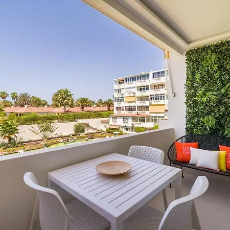 Διαμέρισμα Freshly Renovated, Walk To Yumbo, Shops & Dining *